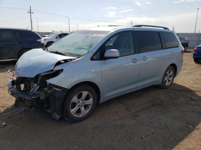 2017 TOYOTA SIENNA LE, 