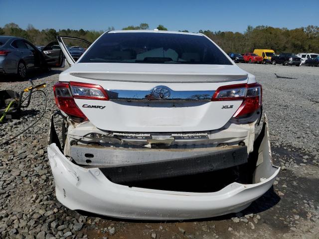 4T1BF1FKXCU187665 - 2012 TOYOTA CAMRY BASE WHITE photo 6