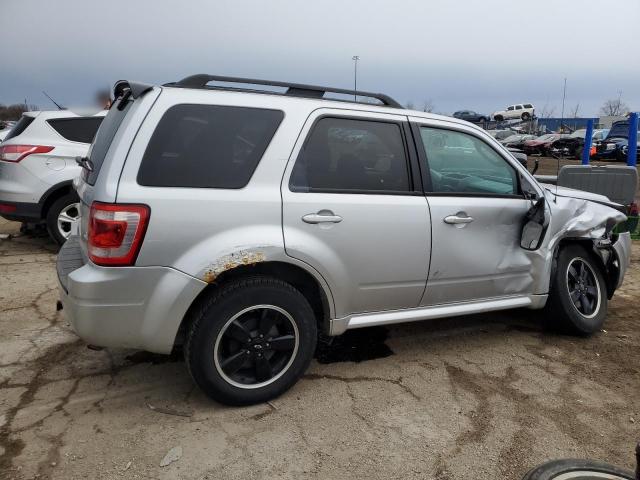 1FMCU9DG0CKA63942 - 2012 FORD ESCAPE XLT SILVER photo 3