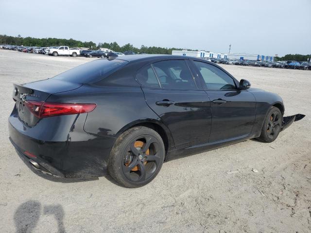 ZARFAEDNXJ7566210 - 2018 ALFA ROMEO GIULIA Q4 黑色 照片 3