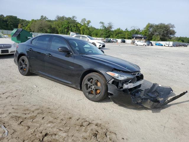 ZARFAEDNXJ7566210 - 2018 ALFA ROMEO GIULIA Q4 黑色 照片 4