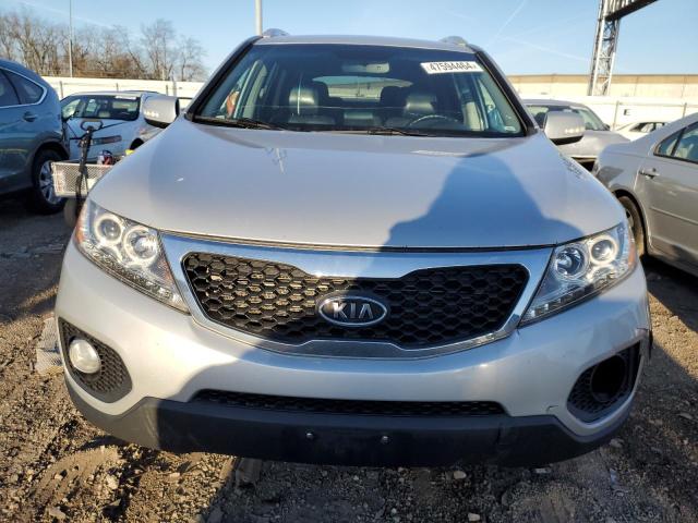 5XYKU4A67DG410298 - 2013 KIA SORENTO EX SILVER photo 5