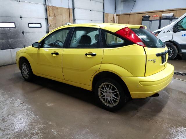 3FAFP37N35R123751 - 2005 FORD FOCUS ZX5 YELLOW photo 2