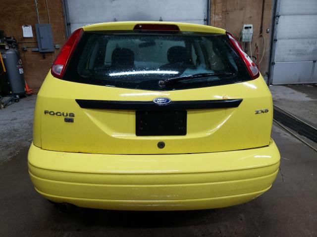 3FAFP37N35R123751 - 2005 FORD FOCUS ZX5 YELLOW photo 6