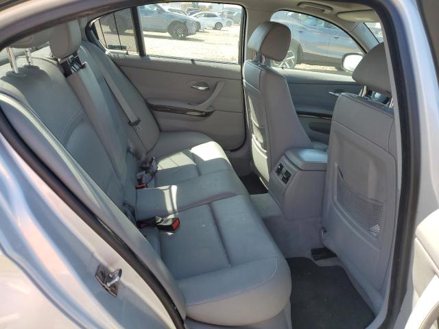 WBAPH77559NM46711 - 2009 BMW 328I I GRAY photo 10