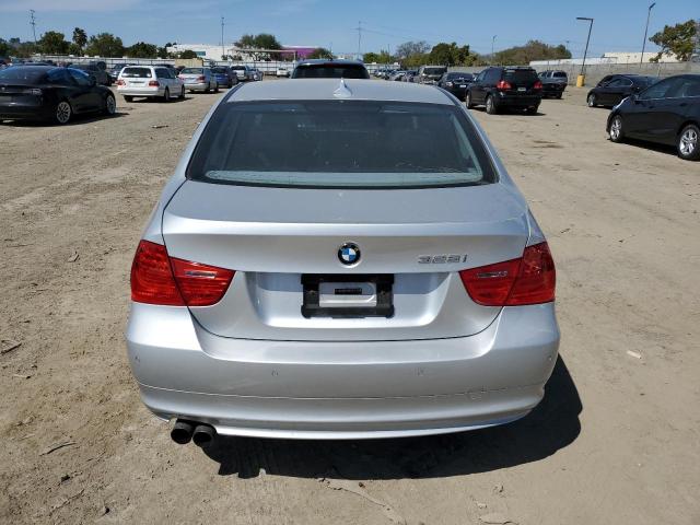 WBAPH77559NM46711 - 2009 BMW 328I I GRAY photo 6
