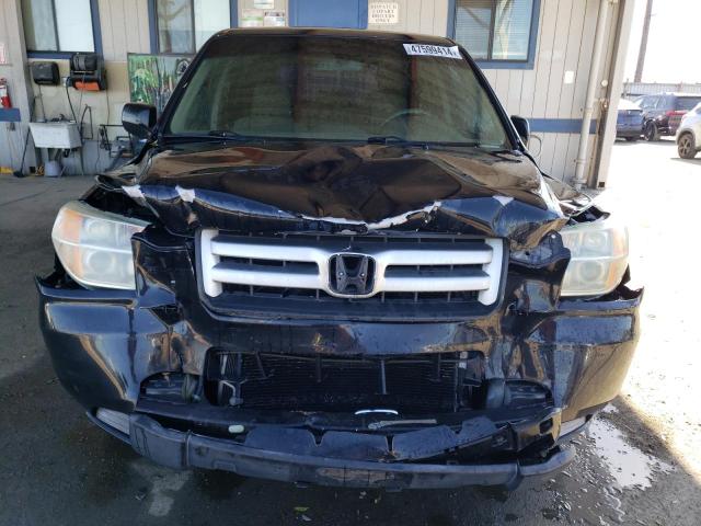 2HKYF181X6H558888 - 2006 HONDA PILOT LX BLACK photo 5