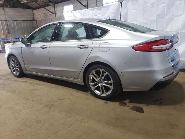 3FA6P0CD0LR260428 - 2020 FORD FUSION SEL GRAY photo 2