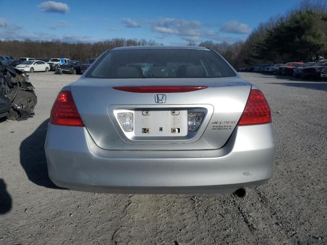 1HGCM56487A049803 - 2007 HONDA ACCORD LX SILVER photo 6