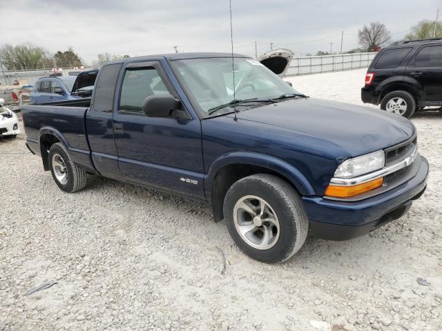 1GCCS1957Y8300319 - 2000 CHEVROLET S TRUCK S10 BLUE photo 4