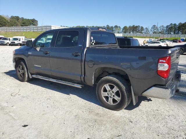 5TFEW5F18GX194344 - 2016 TOYOTA TUNDRA CREWMAX SR5 GRAY photo 2