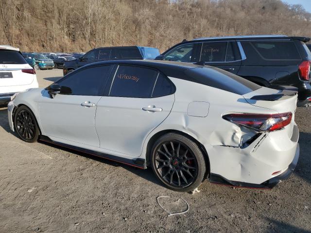 4T1KZ1AKXMU048443 - 2021 TOYOTA CAMRY TRD WHITE photo 2