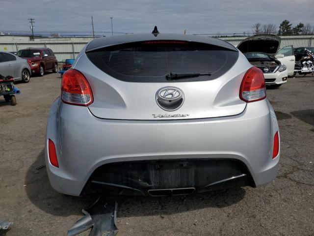 KMHTC6AD8HU321180 - 2017 HYUNDAI VELOSTER SILVER photo 6