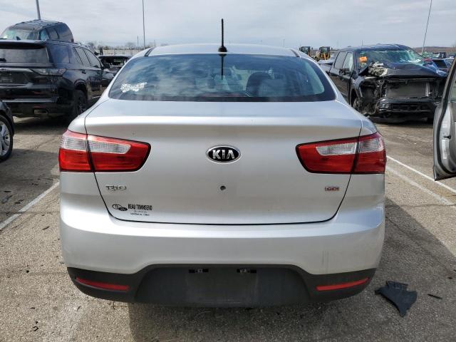 KNADM4A36F6495975 - 2015 KIA RIO LX SILVER photo 6