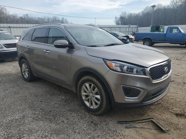 5XYPGDA38JG408770 - 2018 KIA SORENTO LX GRAY photo 4