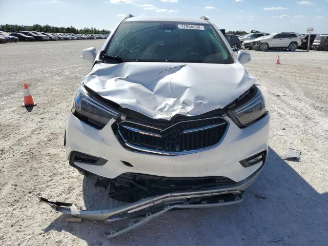 KL4CJCSMXJB508102 - 2018 BUICK ENCORE ESSENCE WHITE photo 5