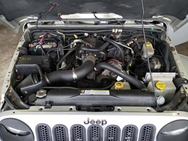 1J4GA59147L113022 - 2007 JEEP WRANGLER SAHARA SILVER photo 11