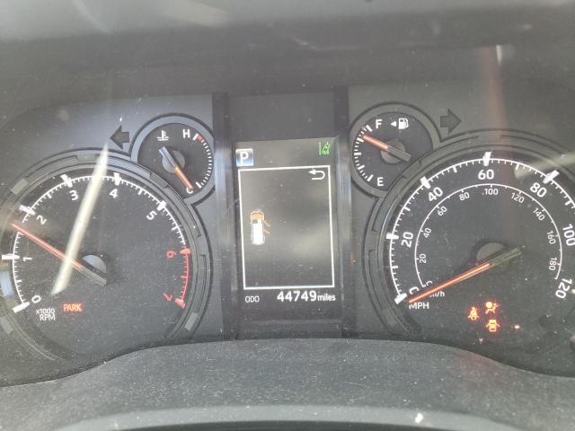 JTEMU5JR9M5861147 - 2021 TOYOTA 4RUNNER SR5/SR5 PREMIUM 白色 照片 9