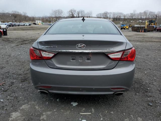 5NPEC4AC1DH560437 - 2013 HYUNDAI SONATA SE GRAY photo 6