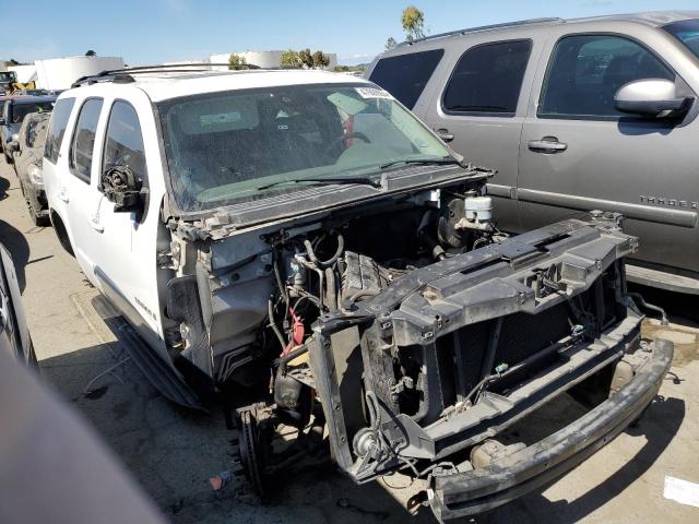 1GNFC13J97R261586 - 2007 CHEVROLET TAHOE C1500 WHITE photo 4