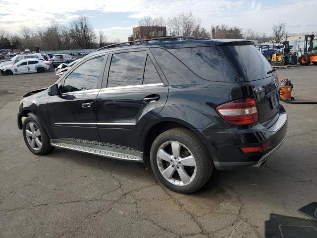 4JGBB8GB3BA675343 - 2011 MERCEDES-BENZ ML 350 4MATIC BLACK photo 2