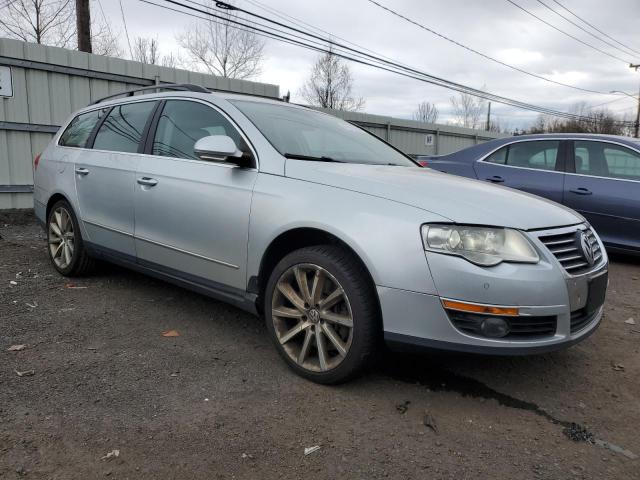 WVWRU73C48E059593 - 2008 VOLKSWAGEN PASSAT WAGON VR6 4MOTION SILVER photo 4