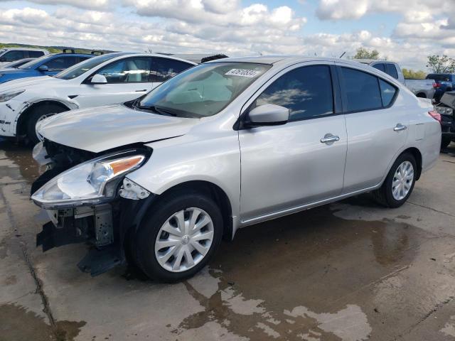 3N1CN7AP5GL882849 - 2016 NISSAN VERSA S SILVER photo 1