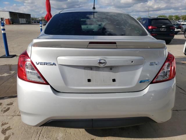 3N1CN7AP5GL882849 - 2016 NISSAN VERSA S SILVER photo 6