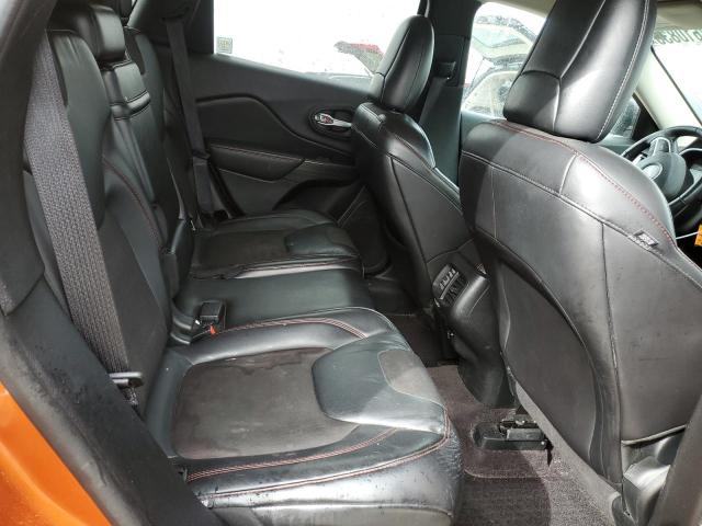 1C4PJMBS8GW322538 - 2016 JEEP CHEROKEE TRAILHAWK ORANGE photo 11