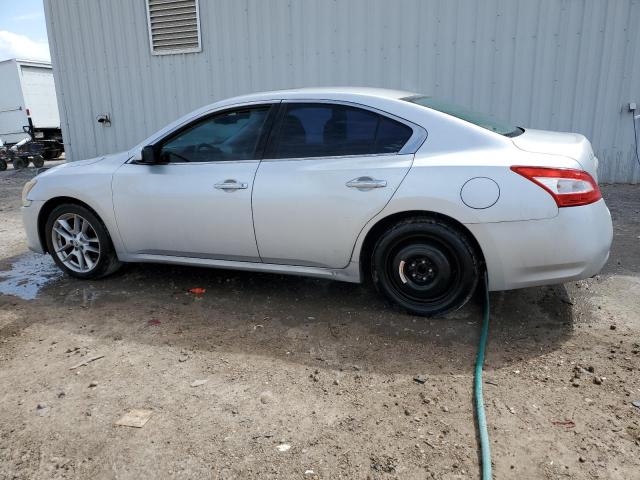 1N4AA5AP1BC802705 - 2011 NISSAN MAXIMA S SILVER photo 2