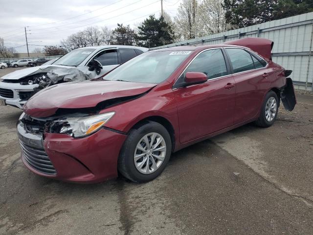 4T1BF1FK4HU716938 - 2017 TOYOTA CAMRY LE RED photo 1