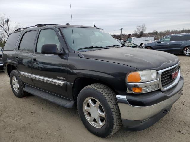 1GKEK13TX5J145547 - 2005 GMC YUKON BLACK photo 4