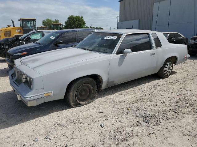 1983 OLDSMOBILE CUTLASS SU, 