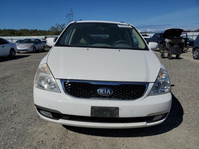 KNDMG4C79E6581029 - 2014 KIA SEDONA LX WHITE photo 5