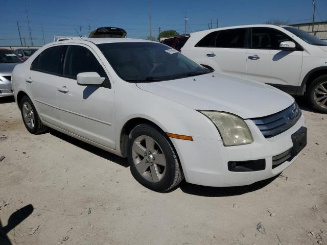 3FAHP07117R183552 - 2007 FORD FUSION SE WHITE photo 4