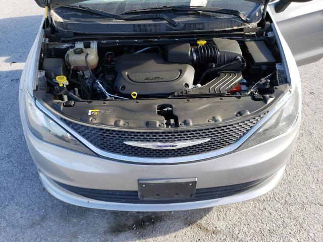 2C4RC1DG5LR261260 - 2020 CHRYSLER VOYAGER LXI SILVER photo 11