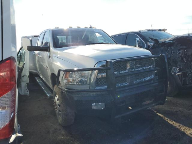 3C63RRHL6JG319400 - 2018 RAM 3500 SLT WHITE photo 4