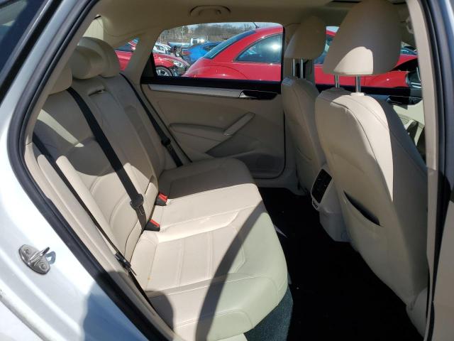 1VWLA7A3XKC004731 - 2019 VOLKSWAGEN PASSAT WOLFSBURG WHITE photo 10