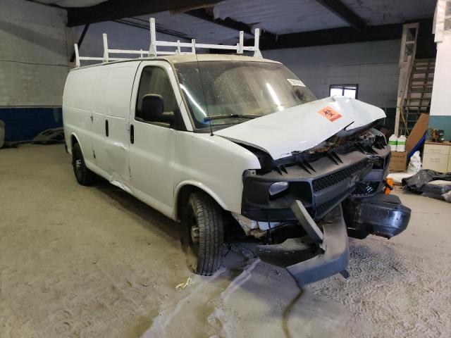 1GCWGGFA5C1147380 - 2012 CHEVROLET EXPRESS G2 WHITE photo 4