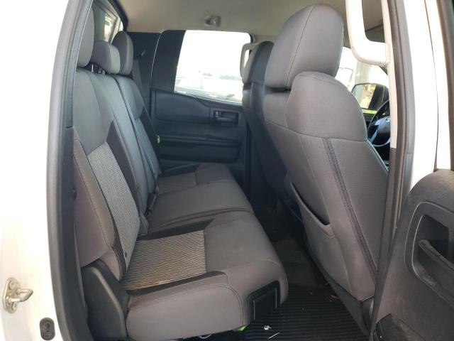 5TFRM5F14GX097097 - 2016 TOYOTA TUNDRA DOUBLE CAB SR/SR5 WHITE photo 10