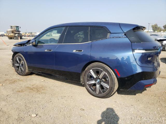 WB523CF08NCK55313 - 2022 BMW IX XDRIVE50 BLUE photo 2