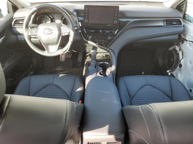 4T1S11AKXRU860176 - 2024 TOYOTA CAMRY SE NIGHT SHADE WHITE photo 8