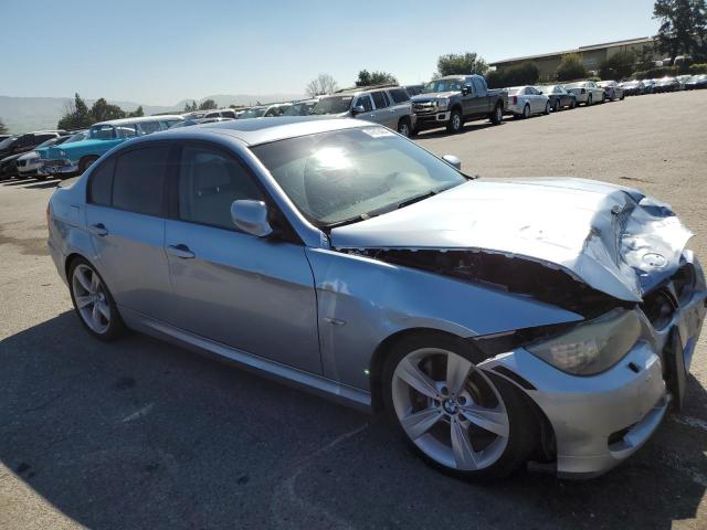 WBAPM77509NL87045 - 2009 BMW 335 I BLUE photo 4