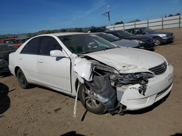 4T1BF30K76U624286 - 2006 TOYOTA CAMRY LE WHITE photo 4