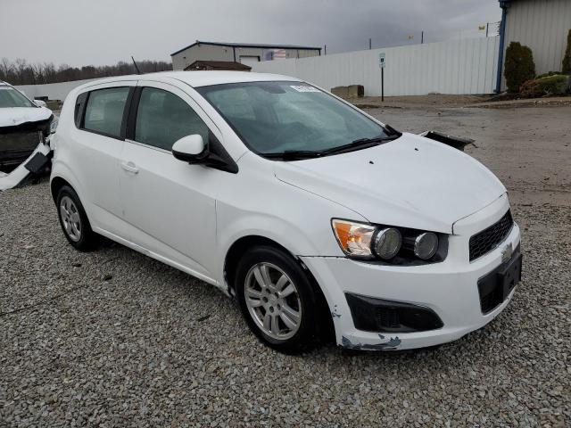 1G1JA6SH6F4184118 - 2015 CHEVROLET SONIC LS WHITE photo 4