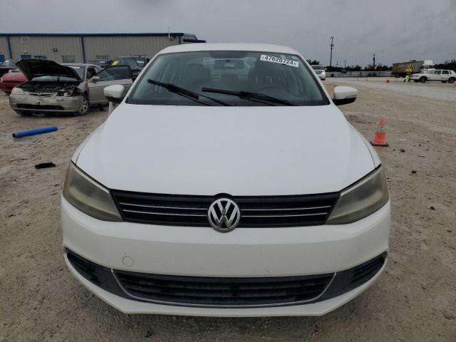 3VWDP7AJ3DM393649 - 2013 VOLKSWAGEN JETTA SE WHITE photo 5