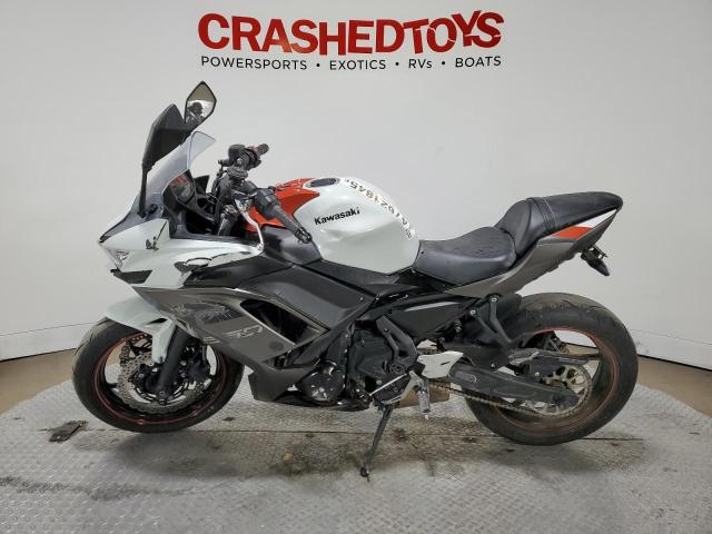 ML5EXER14PDA88853 - 2023 KAWASAKI EX650 R TWO TONE photo 3