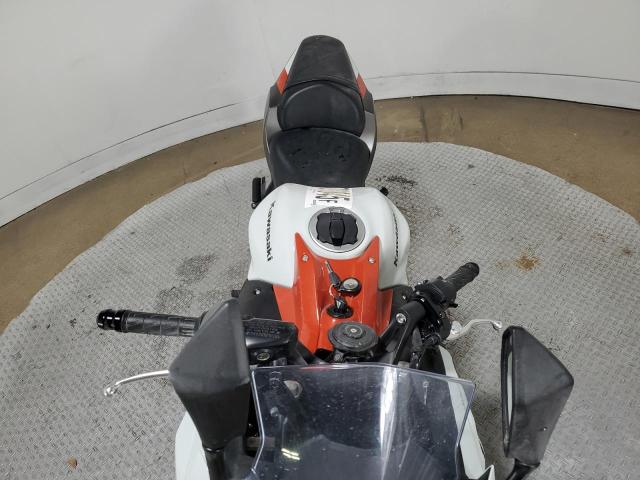 ML5EXER14PDA88853 - 2023 KAWASAKI EX650 R TWO TONE photo 5