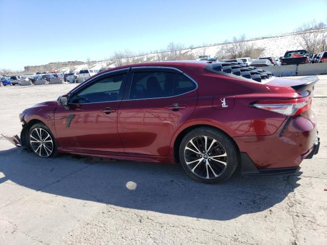 4T1B11HK7JU607178 - 2018 TOYOTA CAMRY L RED photo 2