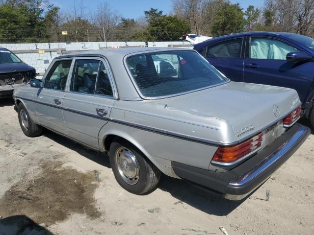 12313012146236 - 1979 MERCEDES-BENZ 300D SILVER photo 2